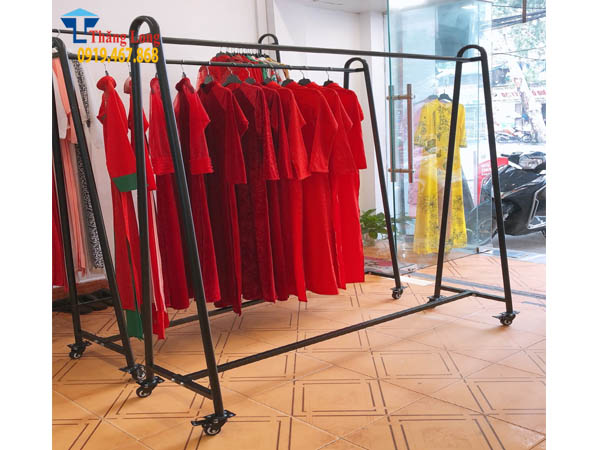 giá kệ để áo dài 
